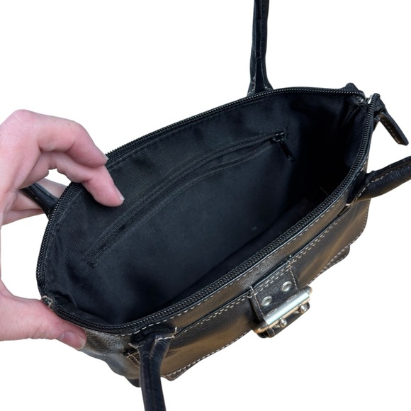 EUC Fossil Black Leather Shoulder Bag - Picture 12 of 16